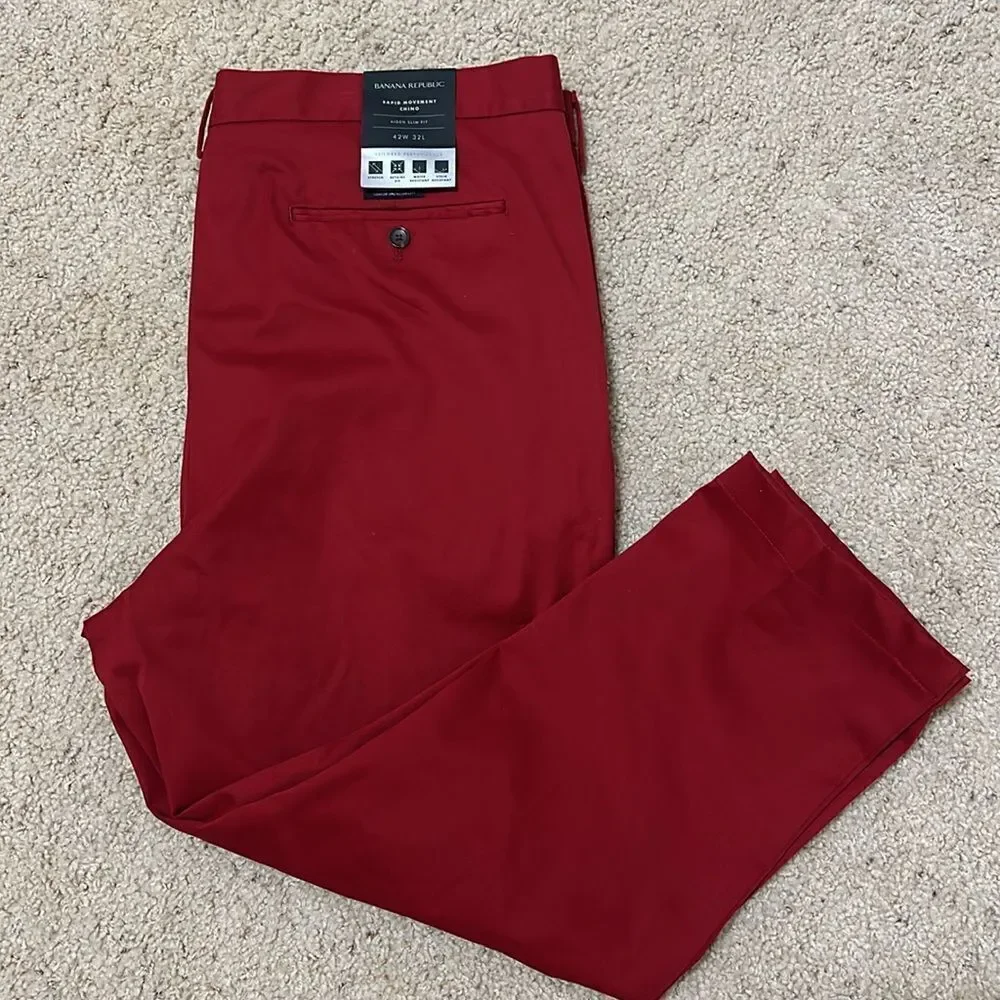 NWT Banana Republic Slim Rapid Movement Chino 42W SHORT